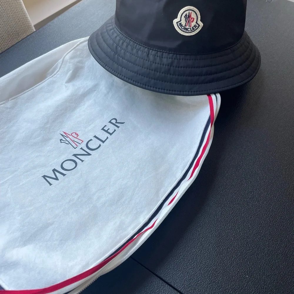 Moncler Classic Black Bucket Hat - Picture 6 of 6